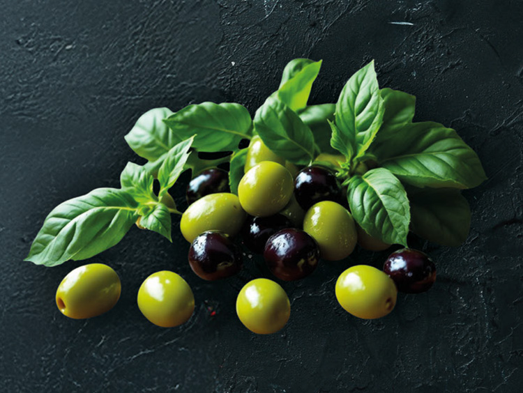 Basilikum auf Olivenöl