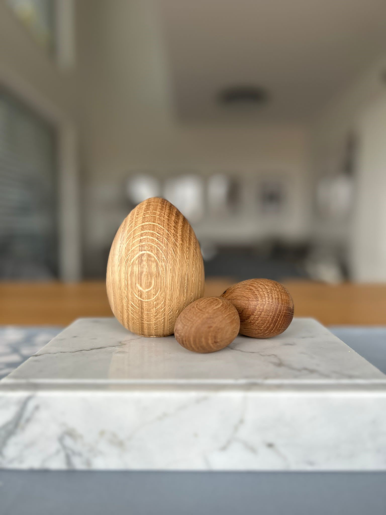 Osterei - Eiche geölt 10,5 cm hoch - handarbeit