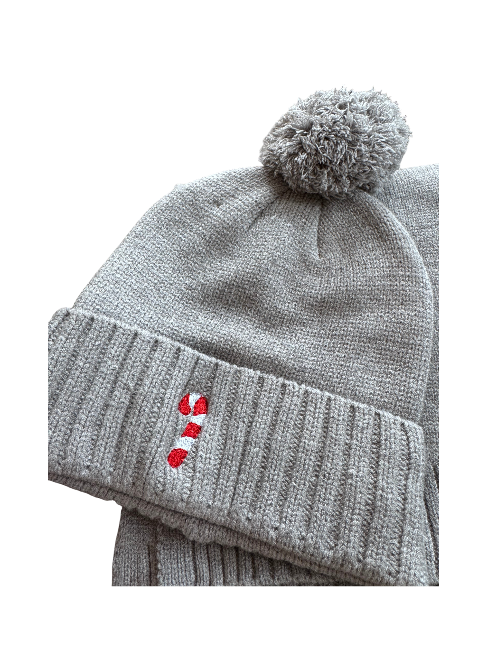 Schal/Mütze Grau mit Zuckerstange